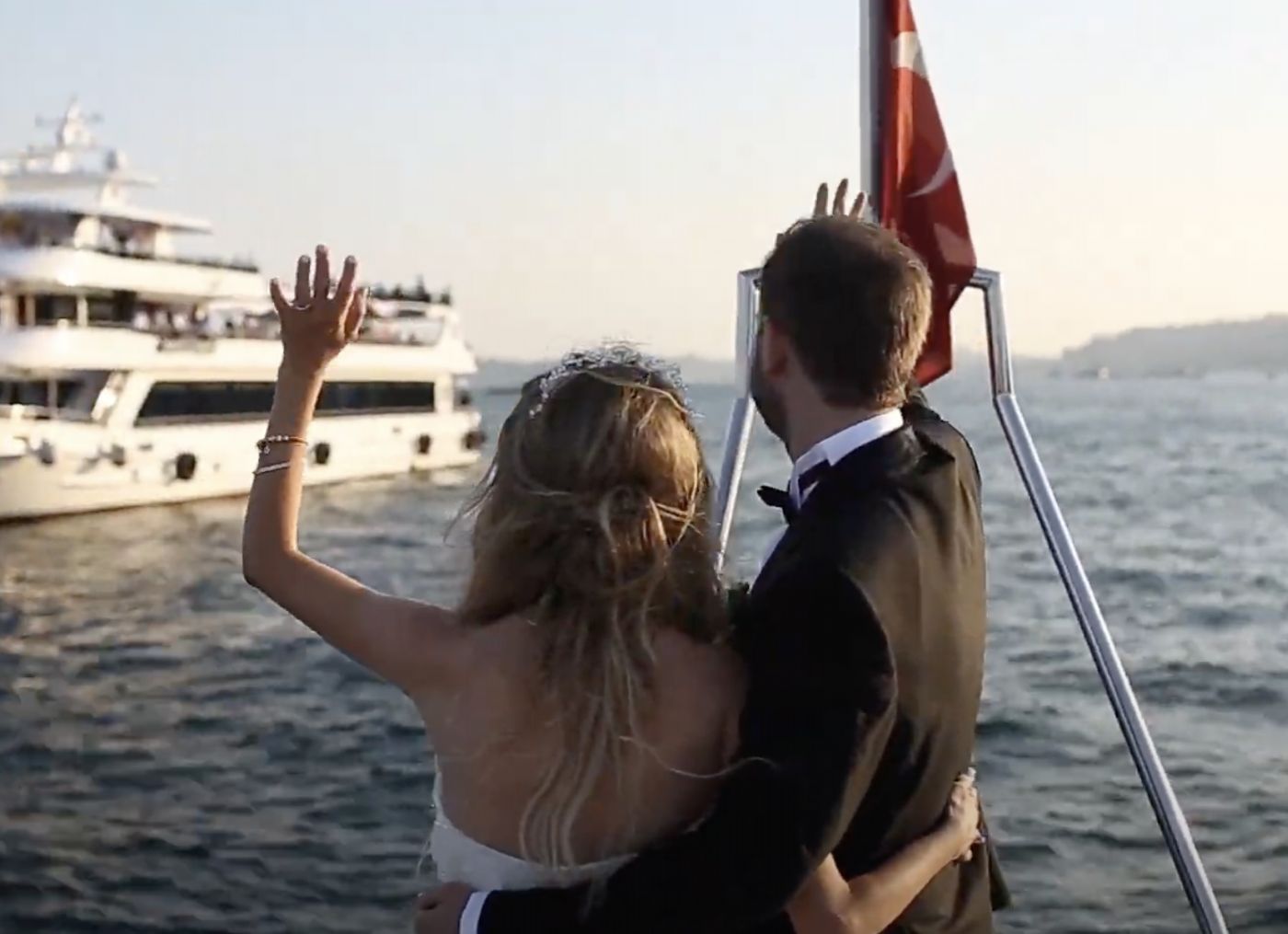 How to Plan a Perfect Boat Wedding: Tips and Tricks