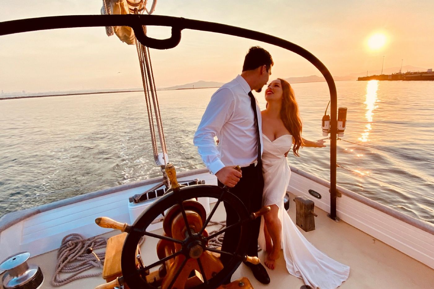 Which is the Best Season for a Wedding on the Bosphorus?