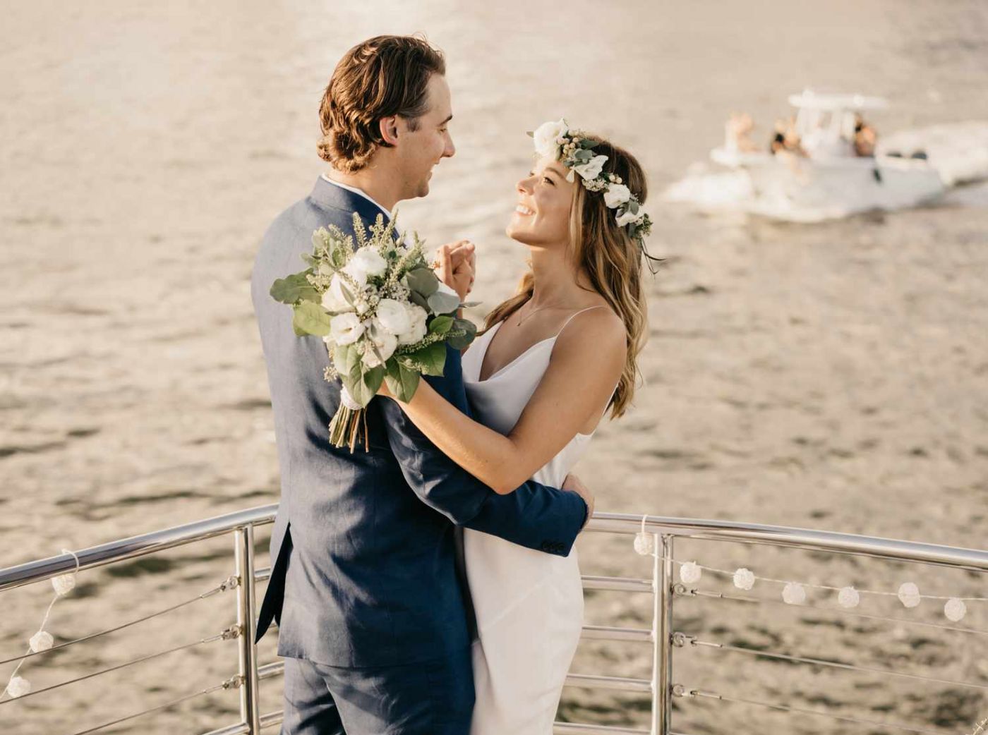 Unique Themes for Your Boat Wedding