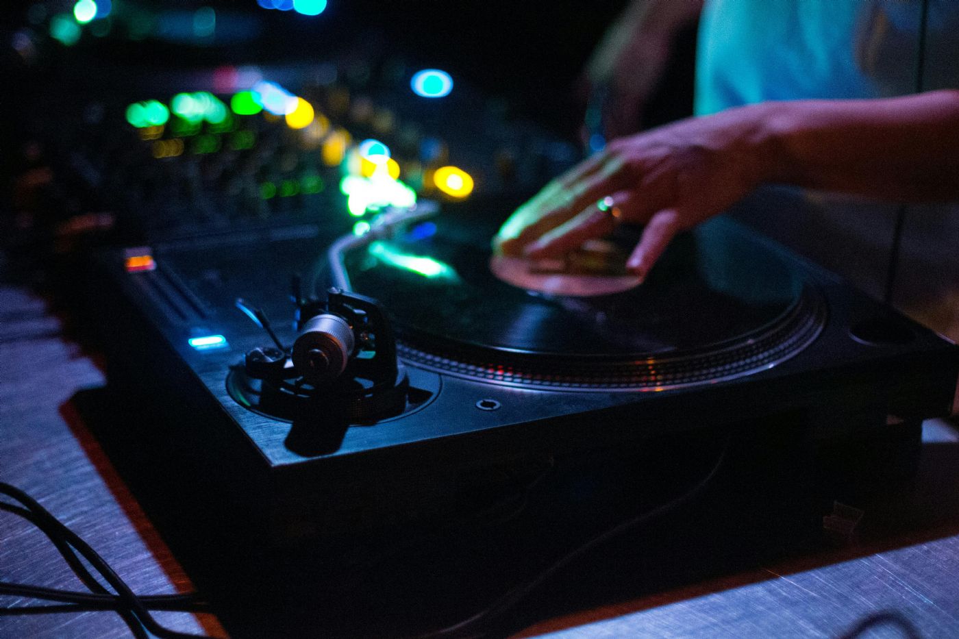 Live Music and DJ Performance