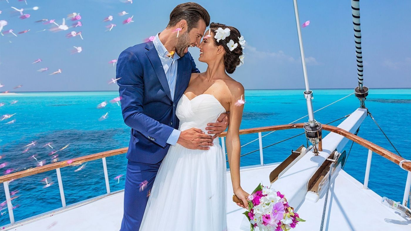 Crafting an Intimate Bosphorus Wedding