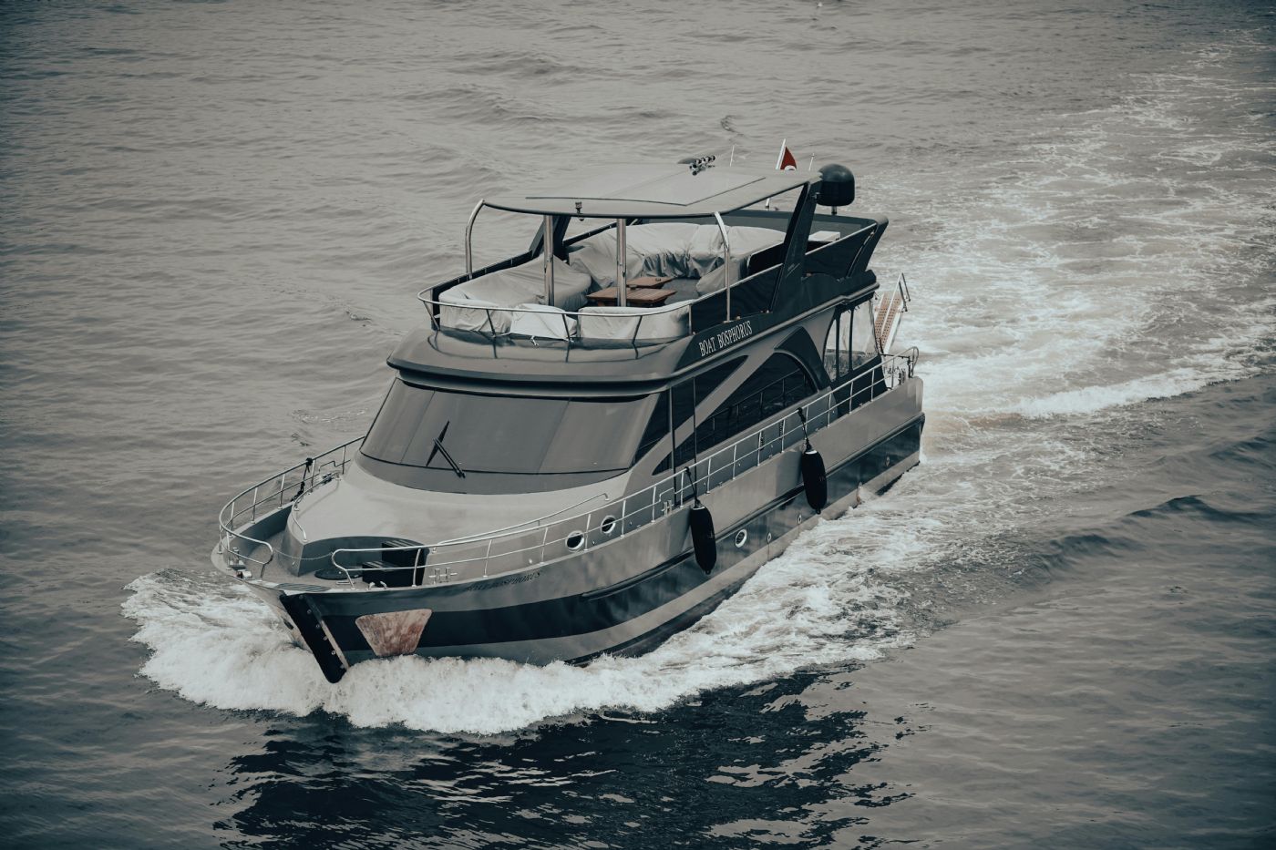 Istanbul Weddings on Luxury Yacht on the Bosphorus